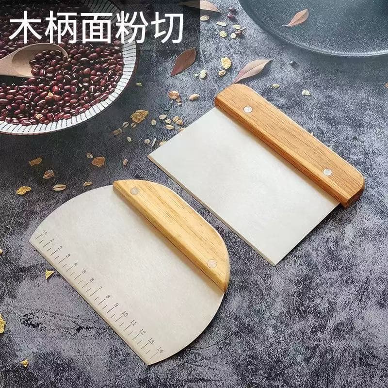Wooden Handle Stainless Steel Dough Cutter, Rice Noodle Scraper, Hand-Rolled Noodle Dough Cutter, Flat Blade Knife, Putty Knife, Soap Cutter