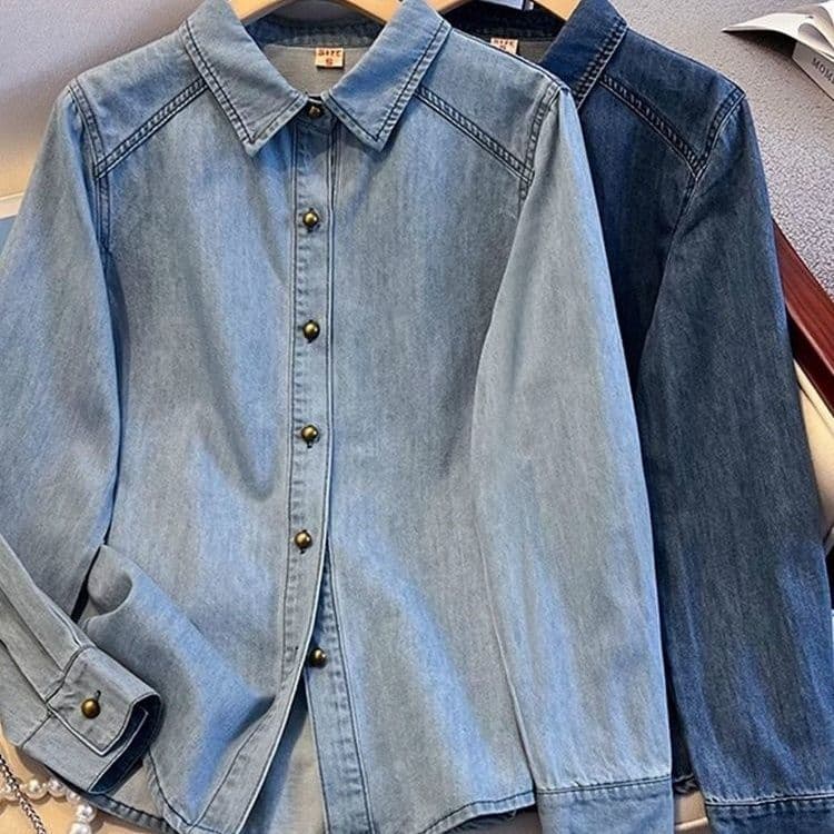2026 Early Autumn New Light Blue Vintage Soft Denim Shirt for Women, Layering Spring Top for Petite, Regular Shoulder