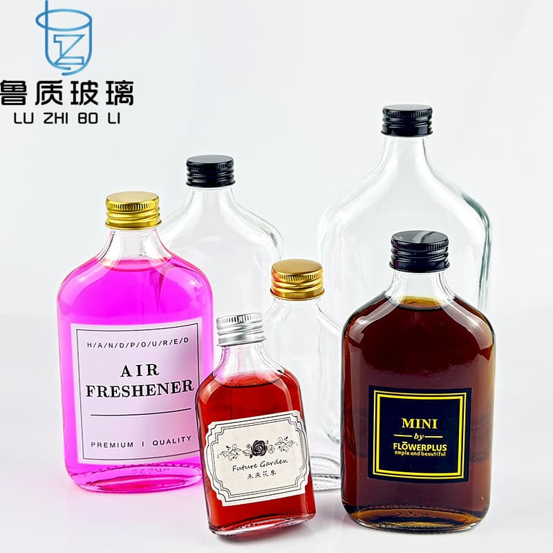 In-Stock Wholesale 50ml Small Liquor Bottle Beverage Glass Bottle Slanted Shoulder Flat Square Juice Bottle Milk Tea Cold Brew Coffee Bottle