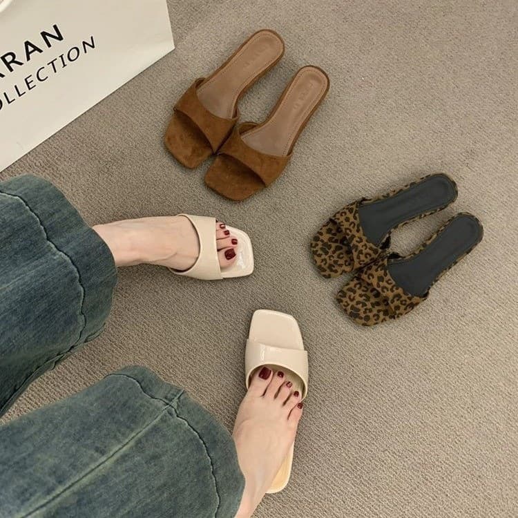 Elegant Summer New Simple Outdoor Slides for Women 2026 Wedge Heel One-Strap French Fairy Style Sandals