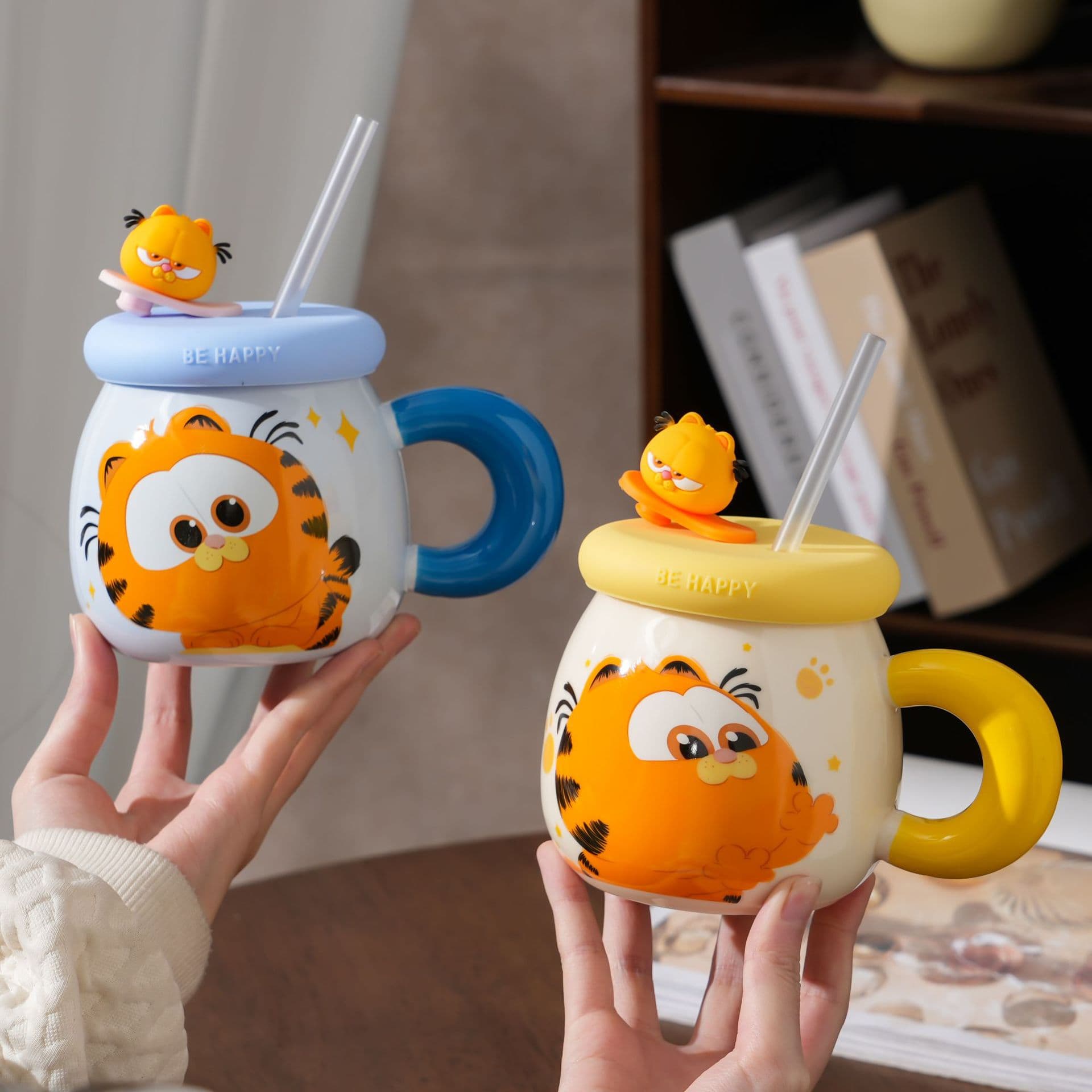 Garfield Cute Straw Cup with Lid, Large Capacity Ceramic Mug, High Appearance, Home Couple Drinking Big Belly Cup