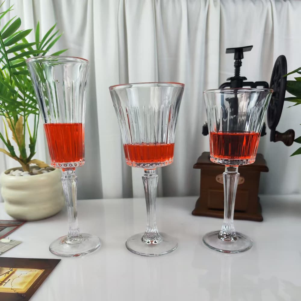 European style vertical crystal glass champagne glass, sparkling wine glass, tipsy red wine glass, dessert wine glass