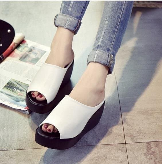 Sponge Thick Sole Open-Toe Women's Slippers Casual One-Strap Sandals 2026 Summer New Wedge Heel Large Size Sandals for Women