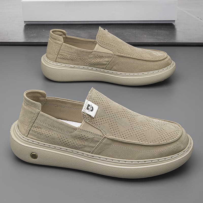 Men's Breathable Casual Shoes Lightweight Spring Summer Loafers Classic Beijing Style Thick Sole Comfortable Men's Shoes