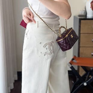 Korean-style white straight-leg jeans for women, new trendy rhinestone design with high waist and slim fit long pants