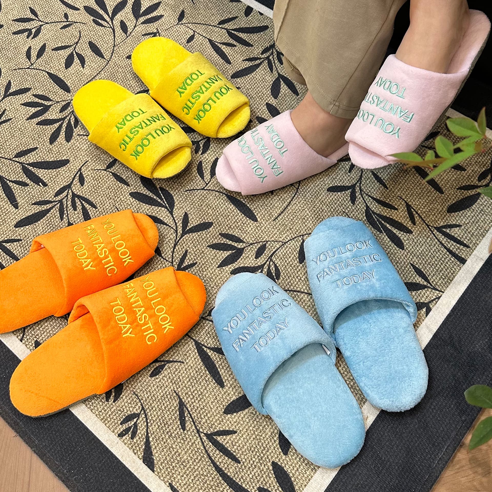 Korean Style Positive Energy Embroidered Couple Slippers Silent Velvet Home Cotton Slippers Wholesale Price from Jiangsu