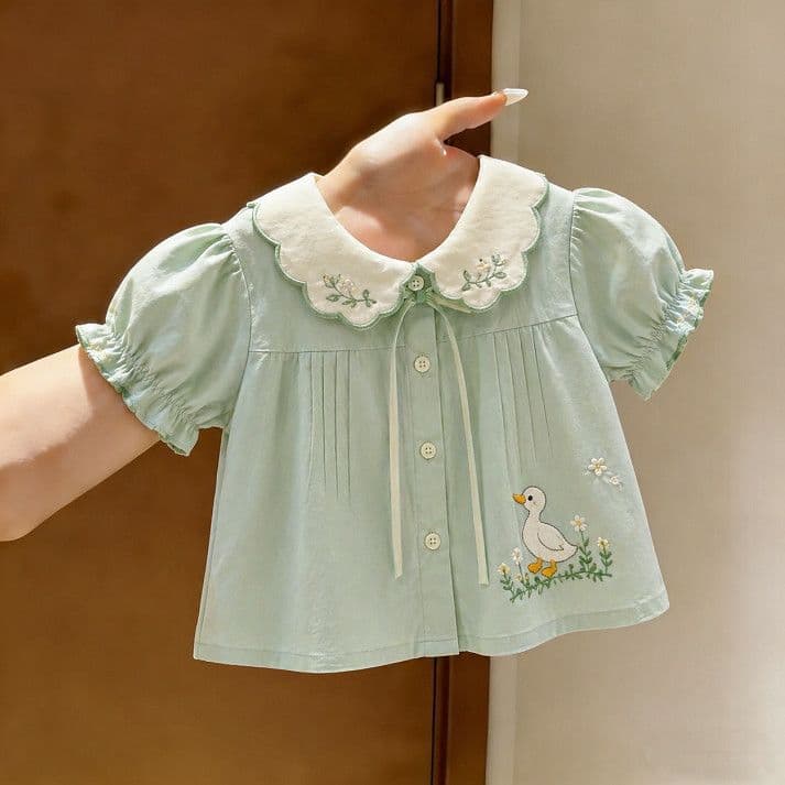 2026 new girls summer short-sleeved Korean children's versatile tops fresh floral duck embroidered girls' shirts