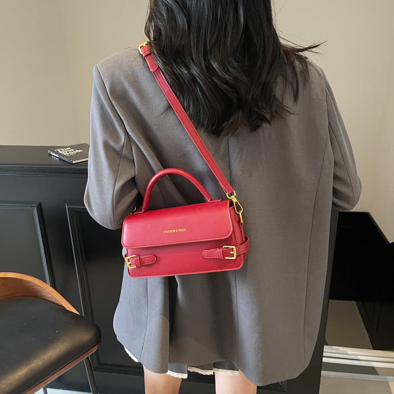 Fashionable Small Square Crossbody Bag for Women 2025 New Style Shoulder Bag Trendy Korean Version Versatile Female Crossbody Bag