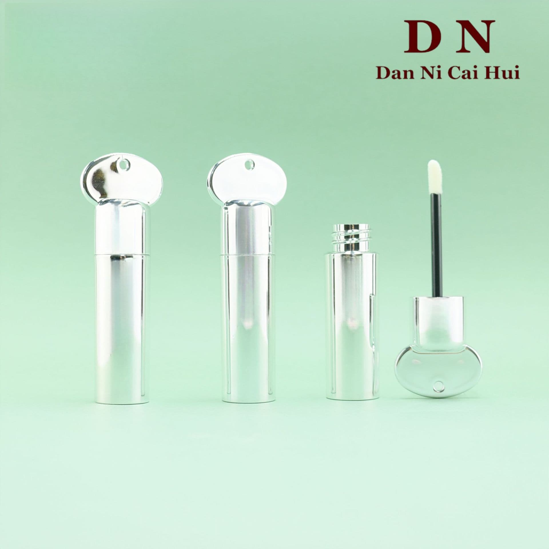 Retro key-shaped pendable 4ml lip glaze empty tube lip gloss tube cosmetic packaging material manufacturer directly approved Z