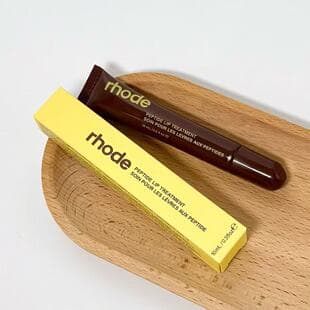 New in stock Rhode Hailey lip balm Caramelized Banana moisturizing lipstick