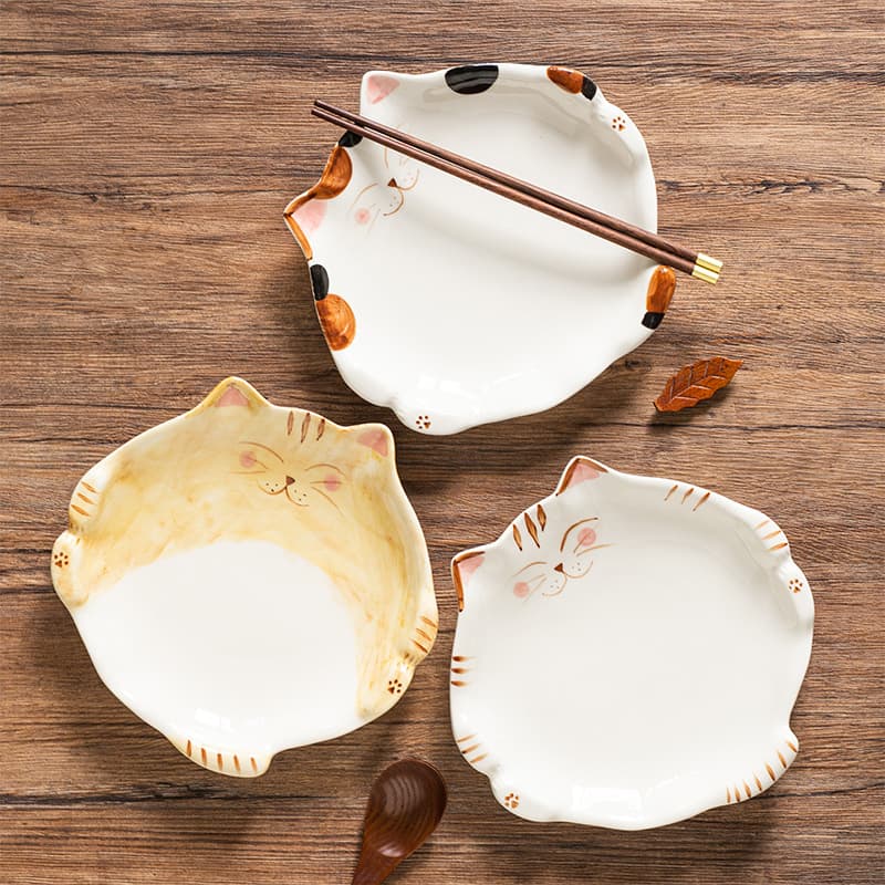 Pastoral cat plate Japanese ceramic plate cute cat shape dinner plate fruit salad plate vegetable plate rice plate underglaze color