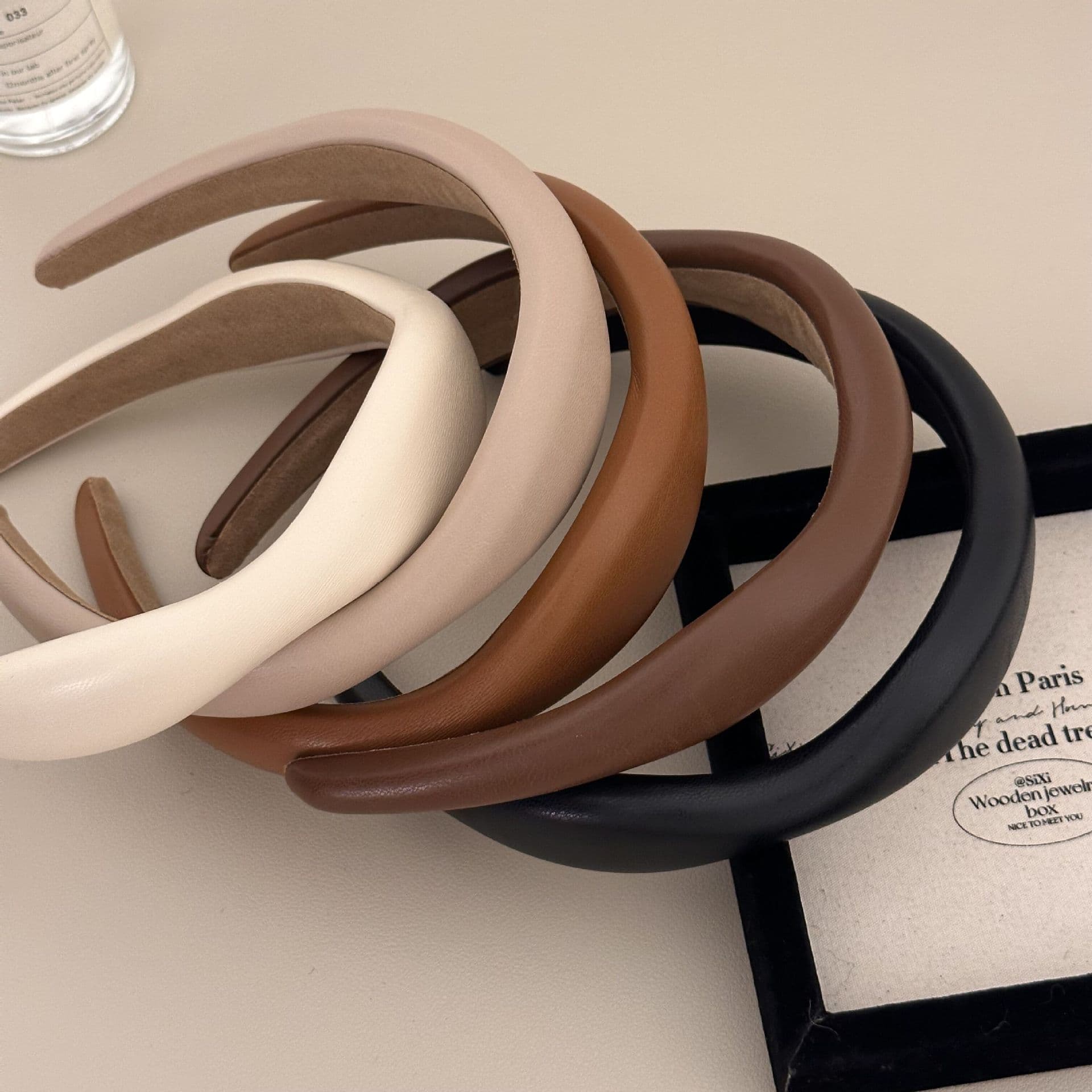 New French-style retro leather irregular high crown headband for women, autumn and winter, simple face washing headband.