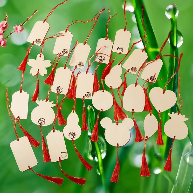 Wooden wishing plaques, hanging tags, tree decorations, scenic area festival decorations, natural wood color, blank, handwritten small wooden plaques, wish plaques