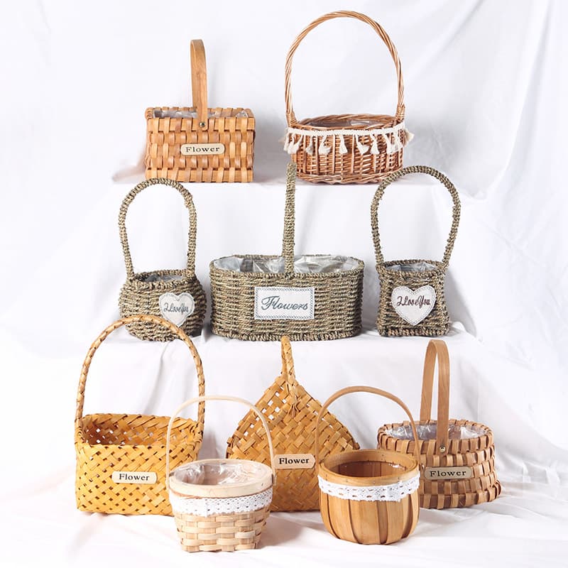 Handheld Wicker Flower Basket Bouquet Basket Country Style Petal Baskets Fresh Flower Arrangement Baskets Bamboo Wickerwork