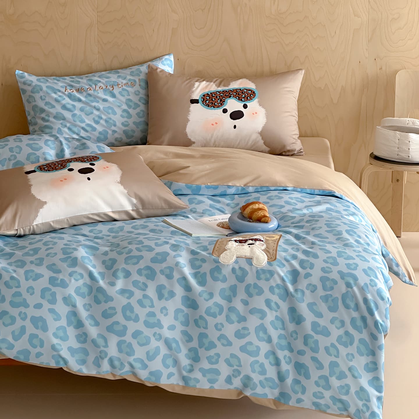 Cartoon Blue Leopard Bear 100% Long-Staple Cotton Four-Piece Set, Pure Cotton Kids Bedding, Fitted Sheet and Flat Sheet