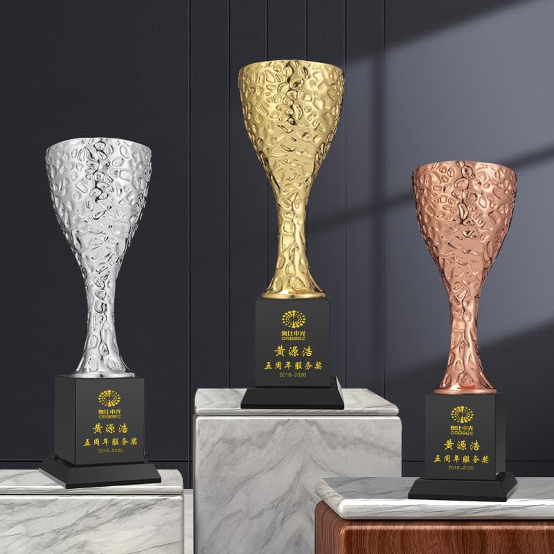 Creative New Resin Metal Medal for Student Outstanding Employee Annual Meeting Award Commemorative Colorful Crystal Trophy