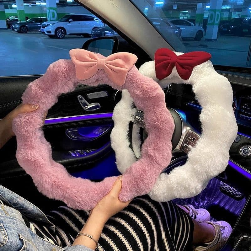 2024 New Car Steering Wheel Cover, Winter Plush Fleece-Lined Ladies' High-end Cute Decoration