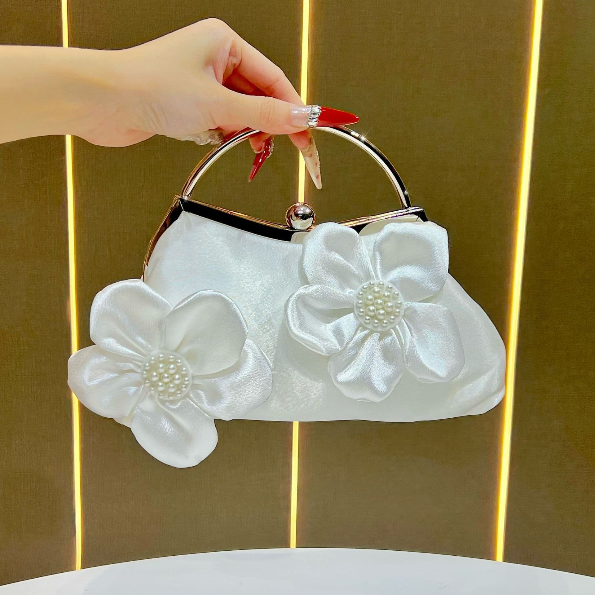 New Fashionable Celebrity Floral Banquet Handbag Evening Bag Chain Handbag Shoulder Crossbody Light Luxury