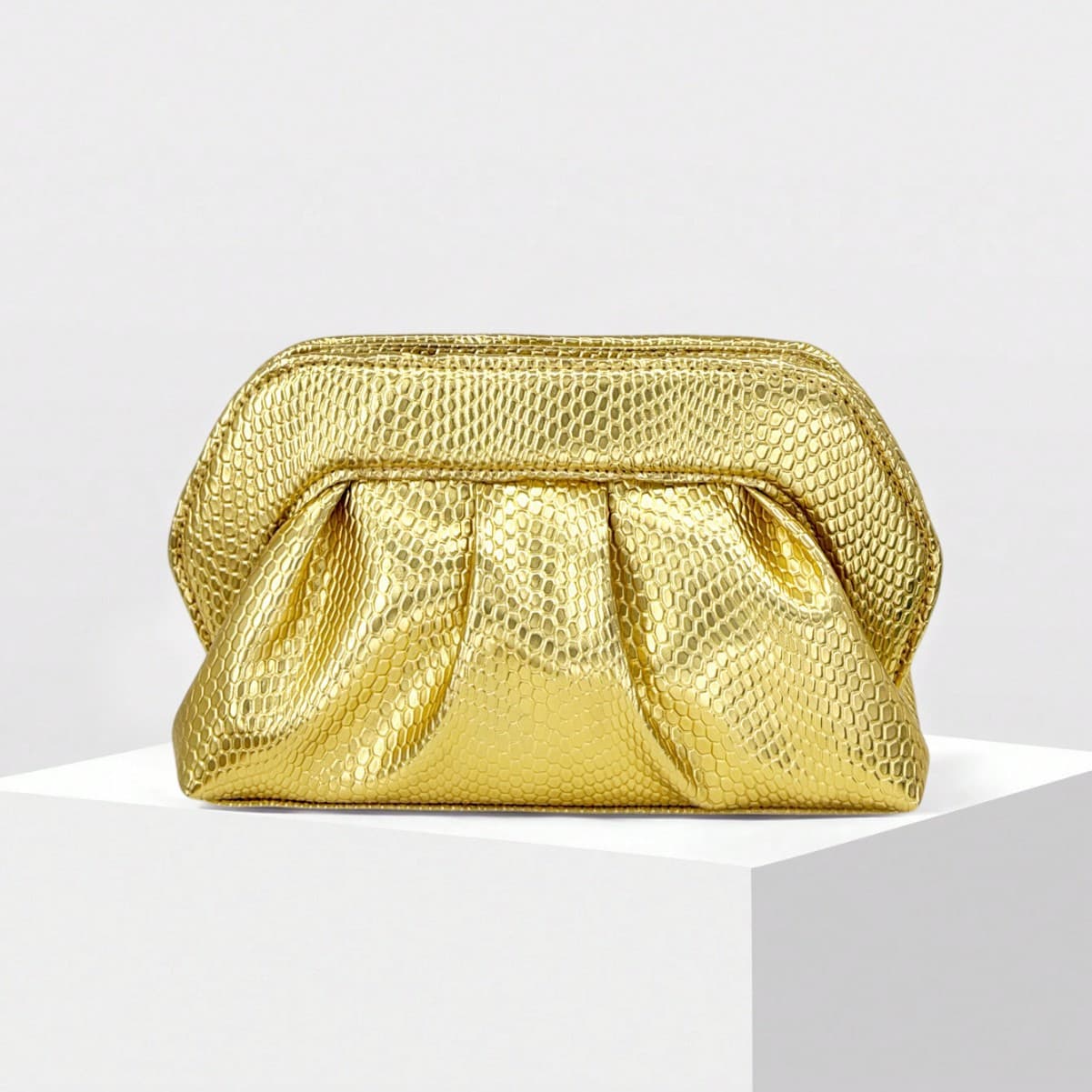 Pleated Fashion Evening Bag Metallic Shimmer Clutch Simple Versatile Evening Bag Cross-border Women's Bag Hot Selling Style