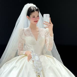 French Satin Long Sleeve Wedding Dress 2026 New Bride Palace Style Main Dress High-End Custom Premium Texture Train Lightweight Summer