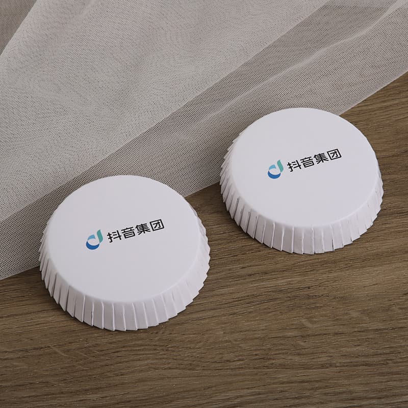 Factory direct supply of disposable cup lids for clubs, hotels, and guest rooms, custom printed paper cup lids with logo.