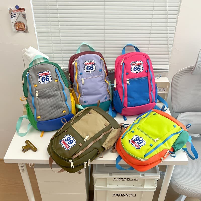 2026 New Children's Contrast Color Backpack Large Capacity Primary School Bag Kindergarten Burden Reduction Travel Study Backpack