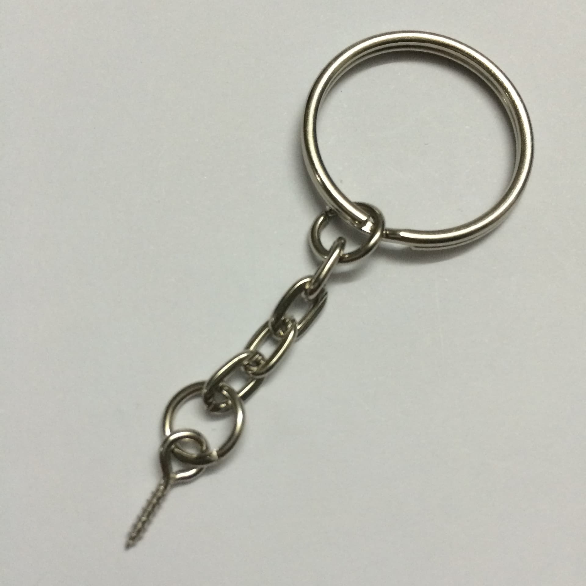 Factory direct sales of metal keychains, threaded keychains, key rings, DIY jewelry accessories. Bulk prices negotiable.