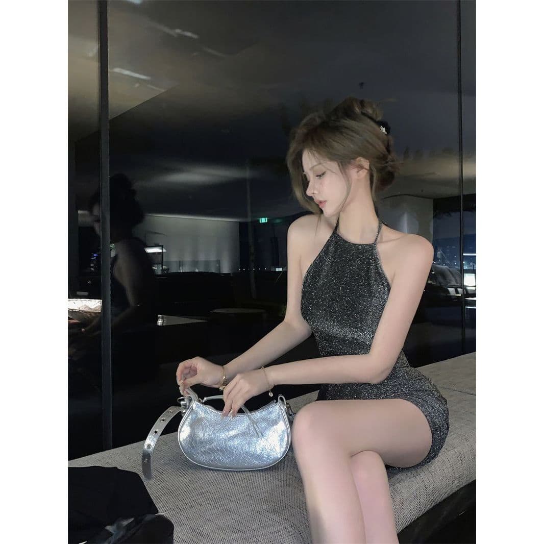 European and American Style Sexy Halter Low Back Shimmer Bodycon Dress for Women Fall Trendy Slim Fit Waist-Hugging Party Dress