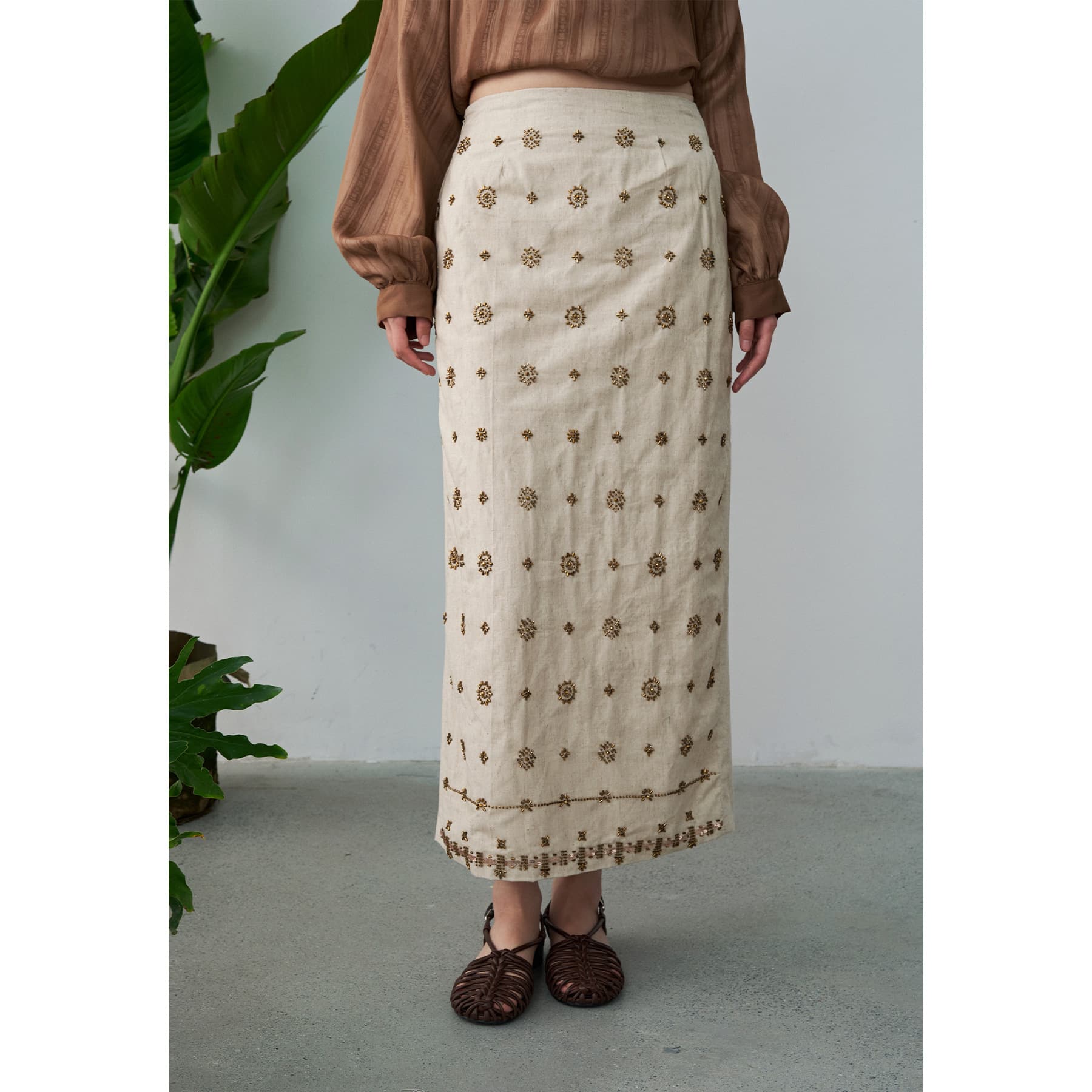 [Special Price, Non-Refundable] Original ¥174 Beaded Embroidered Straight Skirt with Back Slit Summer 258668