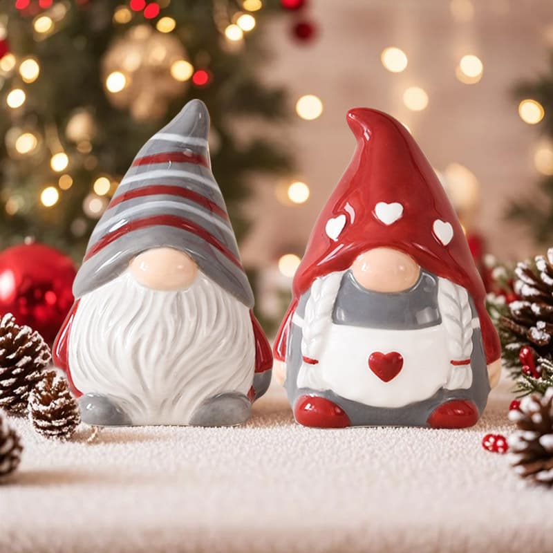 Nordic Santa Claus Ceramic Salt and Pepper Shaker Creative Christmas Elf Pepper Shaker High-Value Decorative Embossed Ornament