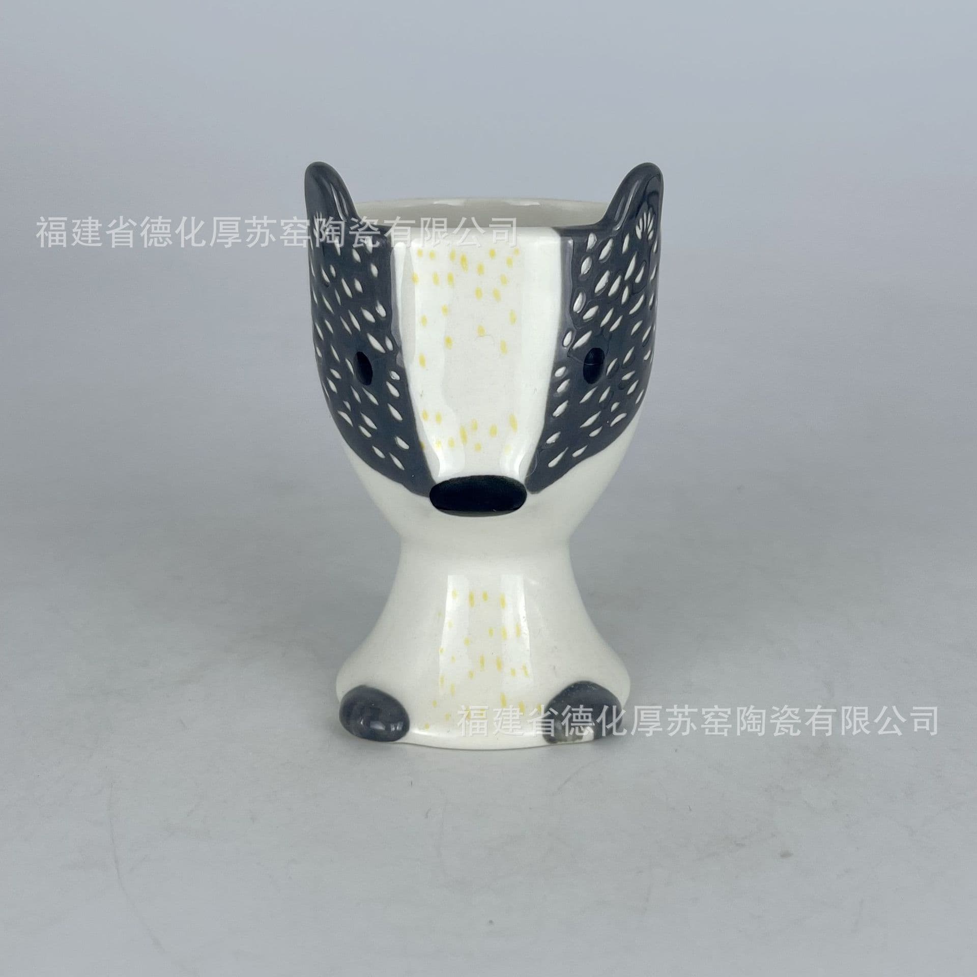 Custom 3D Fox-shaped Ceramic Egg Cup Export Creative Home Egg Holder Ceramic Tray