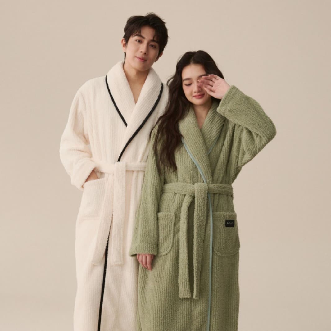 Spot pajamas for women in autumn and winter coral velvet men's bathrobes couple pajamas set extra long bathrobe thickened winter