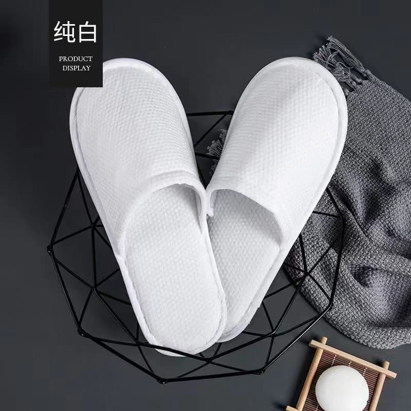 Star Hotel Kids Disposable Slippers, Non-Slip Guest Slippers for Children, Pearl Cotton Coral Fleece Slippers for B&B and Hotel Rooms