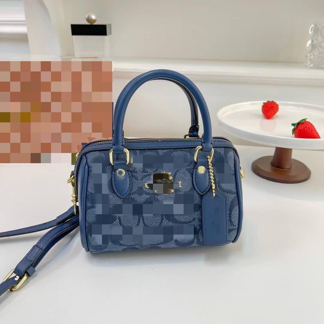 Foreign trade hot-selling Boston portable pillow bag, cross-border high-quality shoulder bag, versatile large-capacity cross-body bag for women