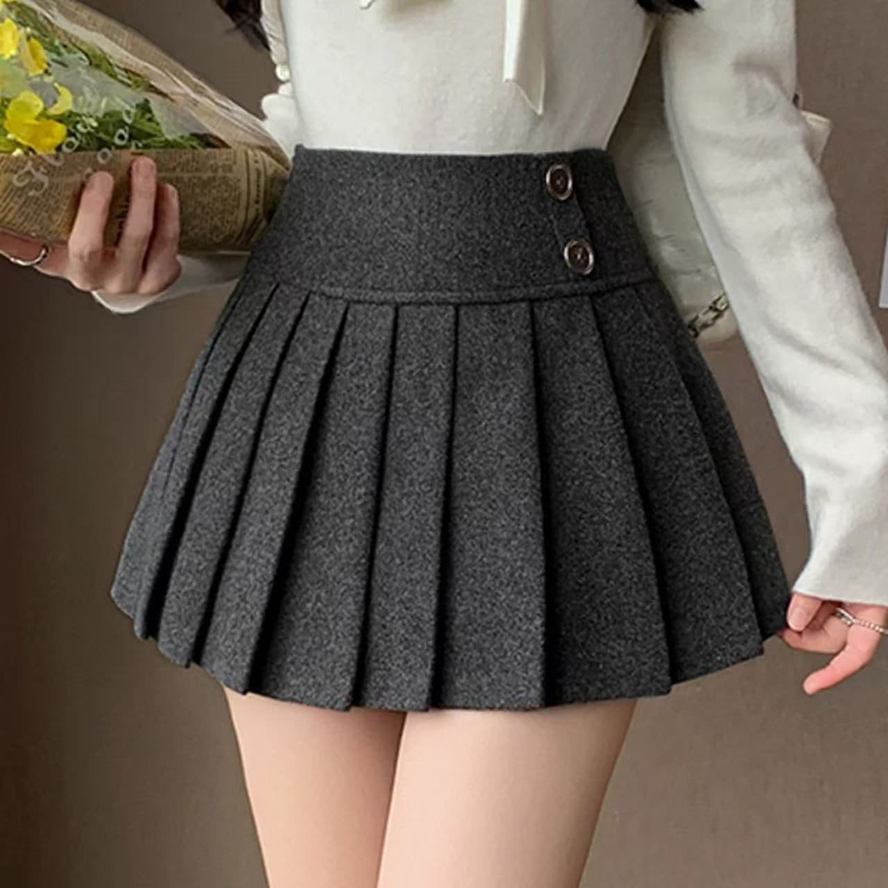 Autumn and winter 2025 new hot girl skirt woolen pleated skirt female design jk college style a-line skirt short skirt