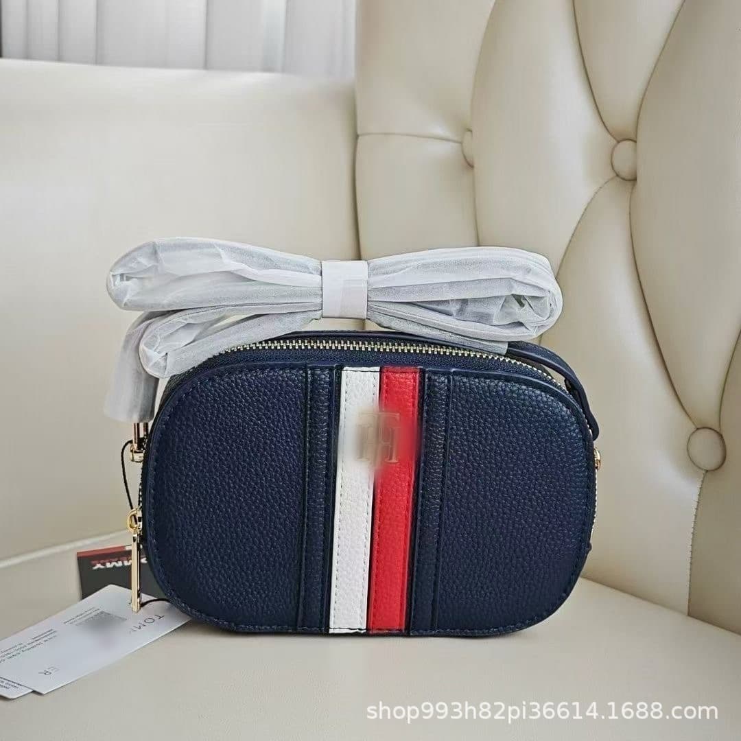 New Fashion Vertical Shoulder Bag for Business Men, Casual and Portable Crossbody Bag