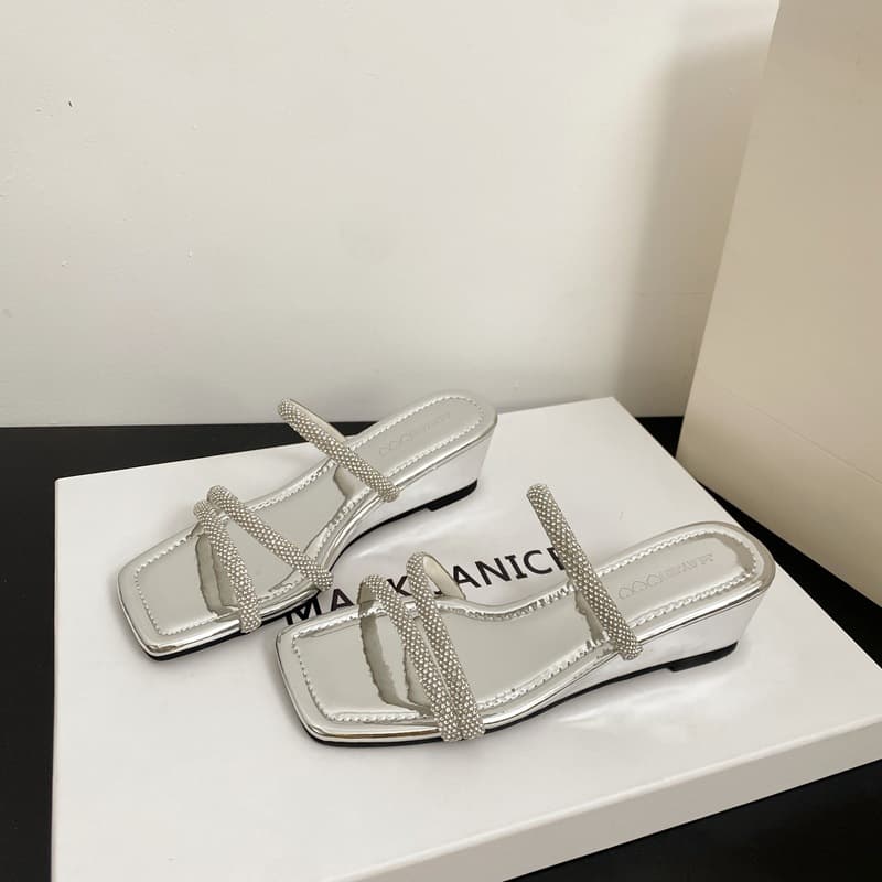 Crystal Strap Open Toe Sandals Women 2025 New Summer Square Toe Simple Versatile Fairy Wedge Heel Outdoor Slippers