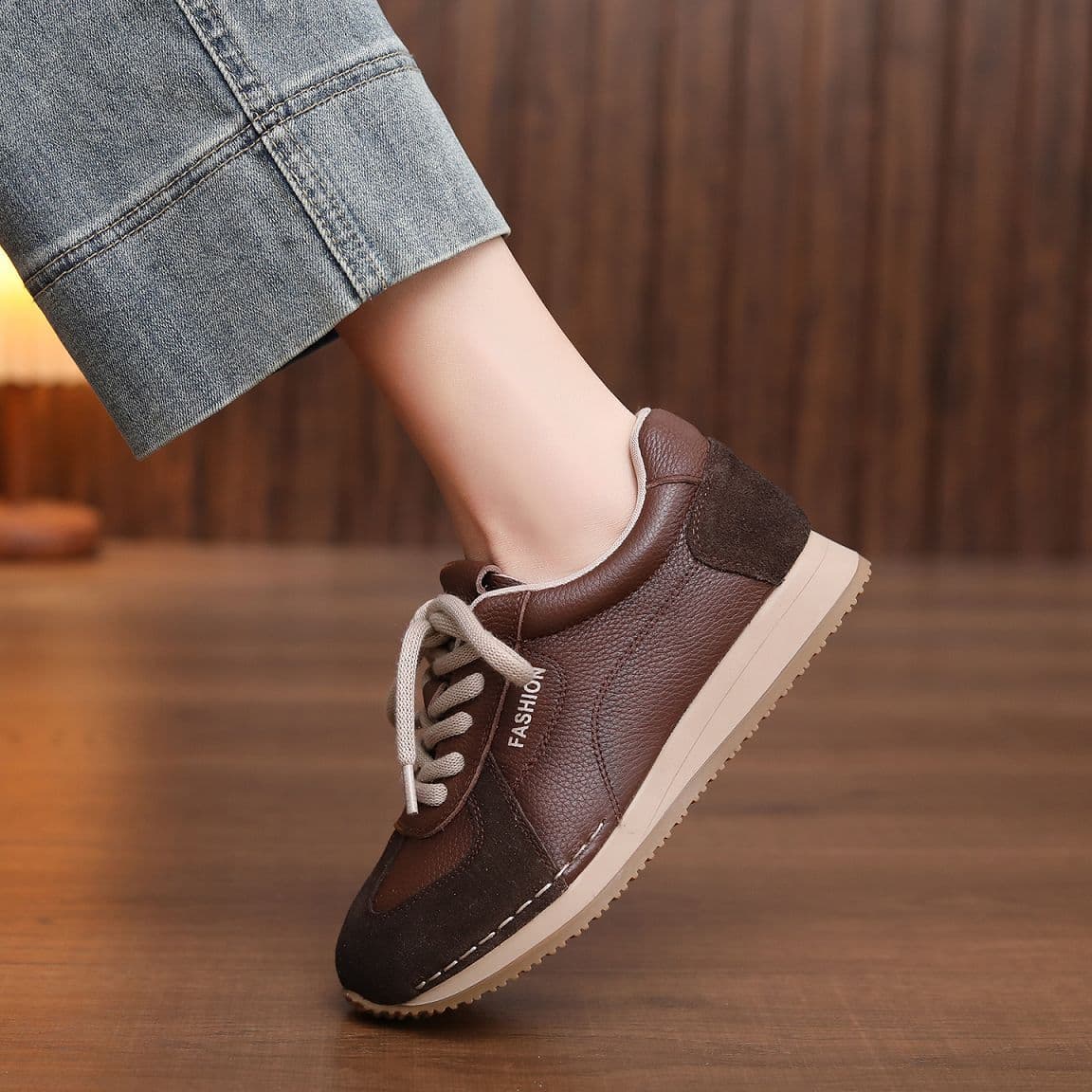 First-Layer Cowhide Single Shoes for Women 2026 Spring New Style Platform Thick-Soled Round-Toe Retro Sports Casual Shoes Mom Shoes