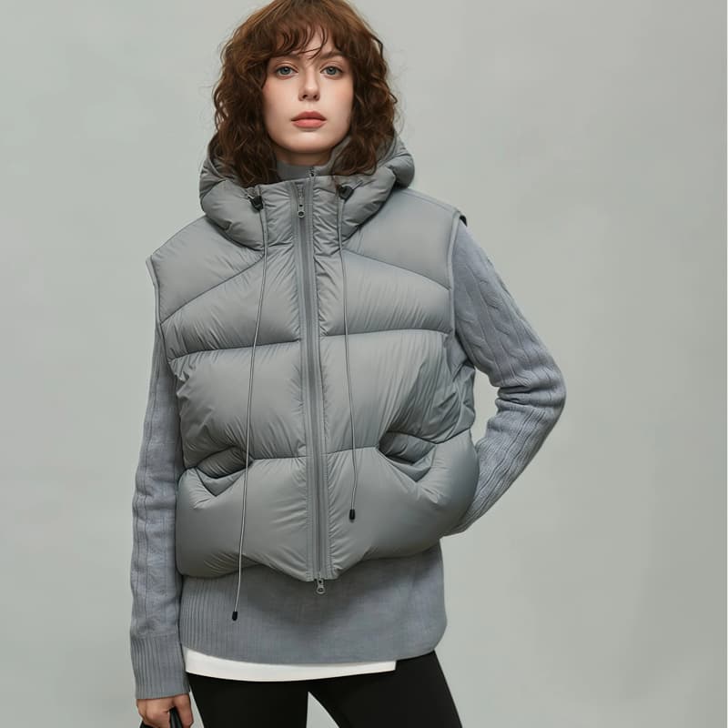 Women's short white goose down hooded vest, suitable for autumn and winter 2024, puff-shaped, petite style, thick.