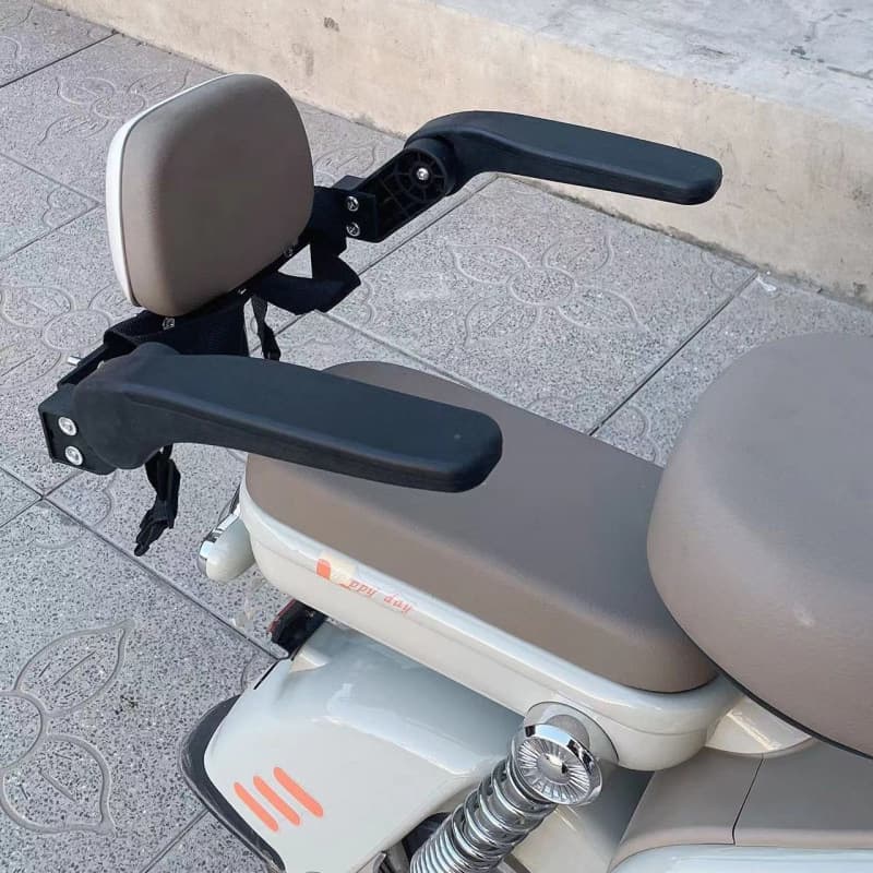 Rear-mounted foldable electric car seat, new style, safe and drop-proof, baby and child guardrail, rotatable, height-adjustable, waterproof.