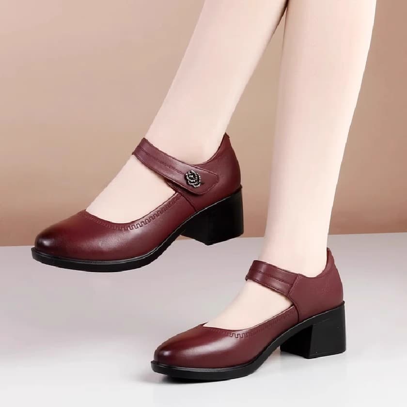 Women's Casual Shoes 2026 Spring Summer Breathable Low Heel Soft Sole Work Shoes Comfortable Black Mid Heel
