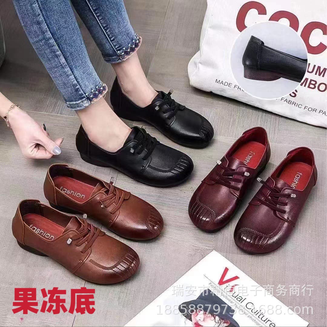 Jelly-like rubber sole women's shoes, spring and autumn style, middle-aged and elderly flat lace-up leather shoes, non-slip soft sole casual shoes.