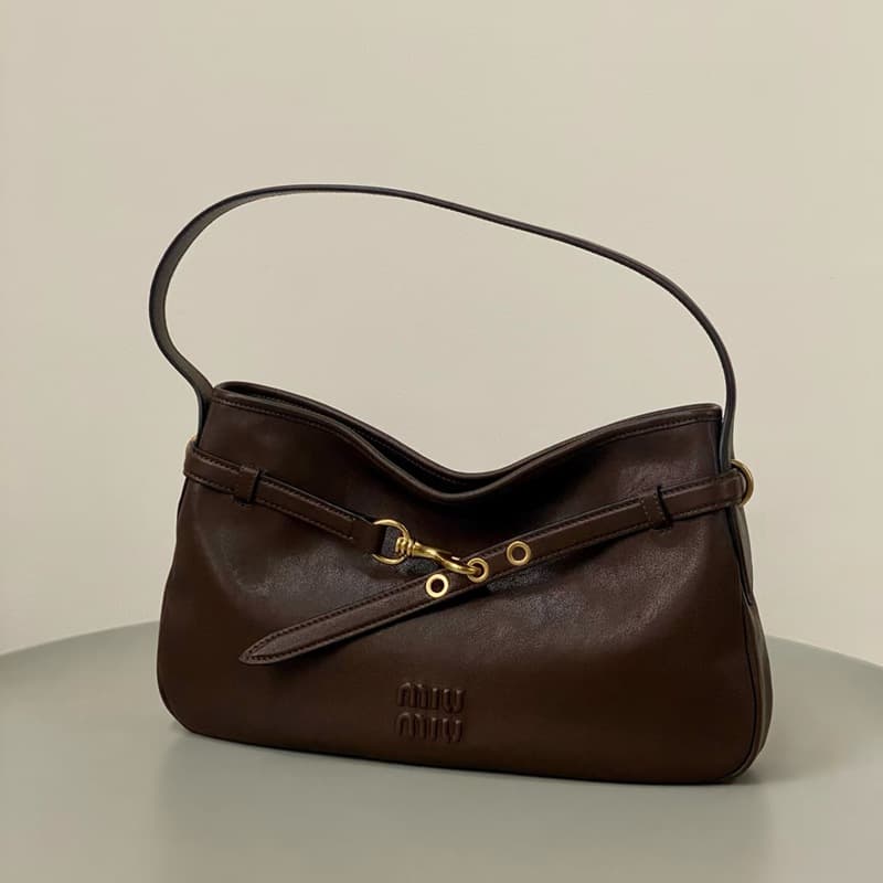 miu 2026 New Vintage Style Large Capacity Fashion Commuter Shoulder Crossbody Retro Handbag for Women