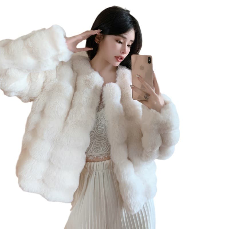Winter Stylish Women's Faux Fur Jacket Cropped Thickened High-End Feel Fur Jacket Crew Neck Design Cold Weather Scenarios