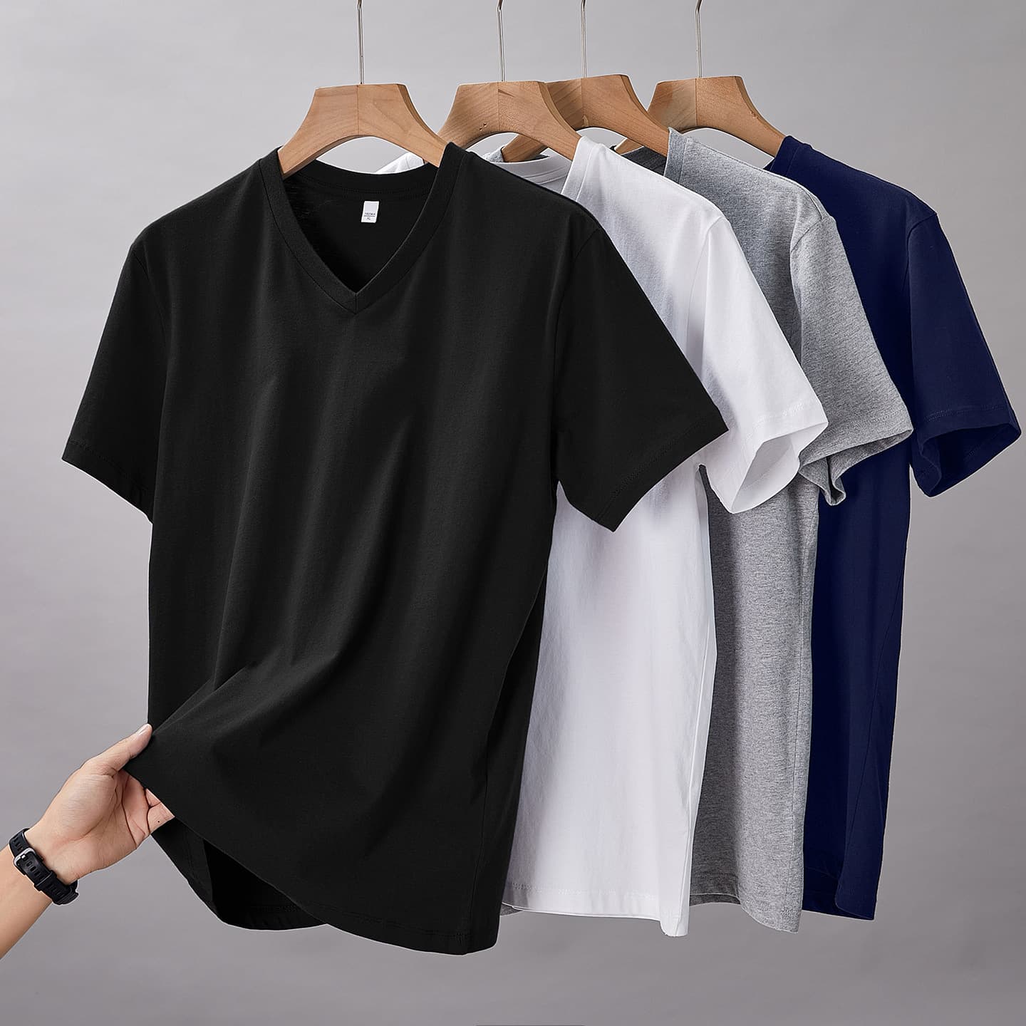 Summer 2026 loose V-neck short-sleeved t-shirt solid color loose cotton t-shirt men's t Korean version young men's tops