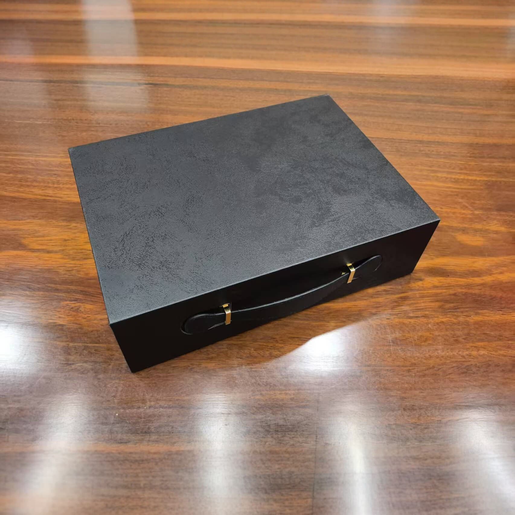 High-end Folding Handheld Gift Box Custom Business Gift Packaging Box Simple Leather Flip Lid Box Wholesale Craft Box