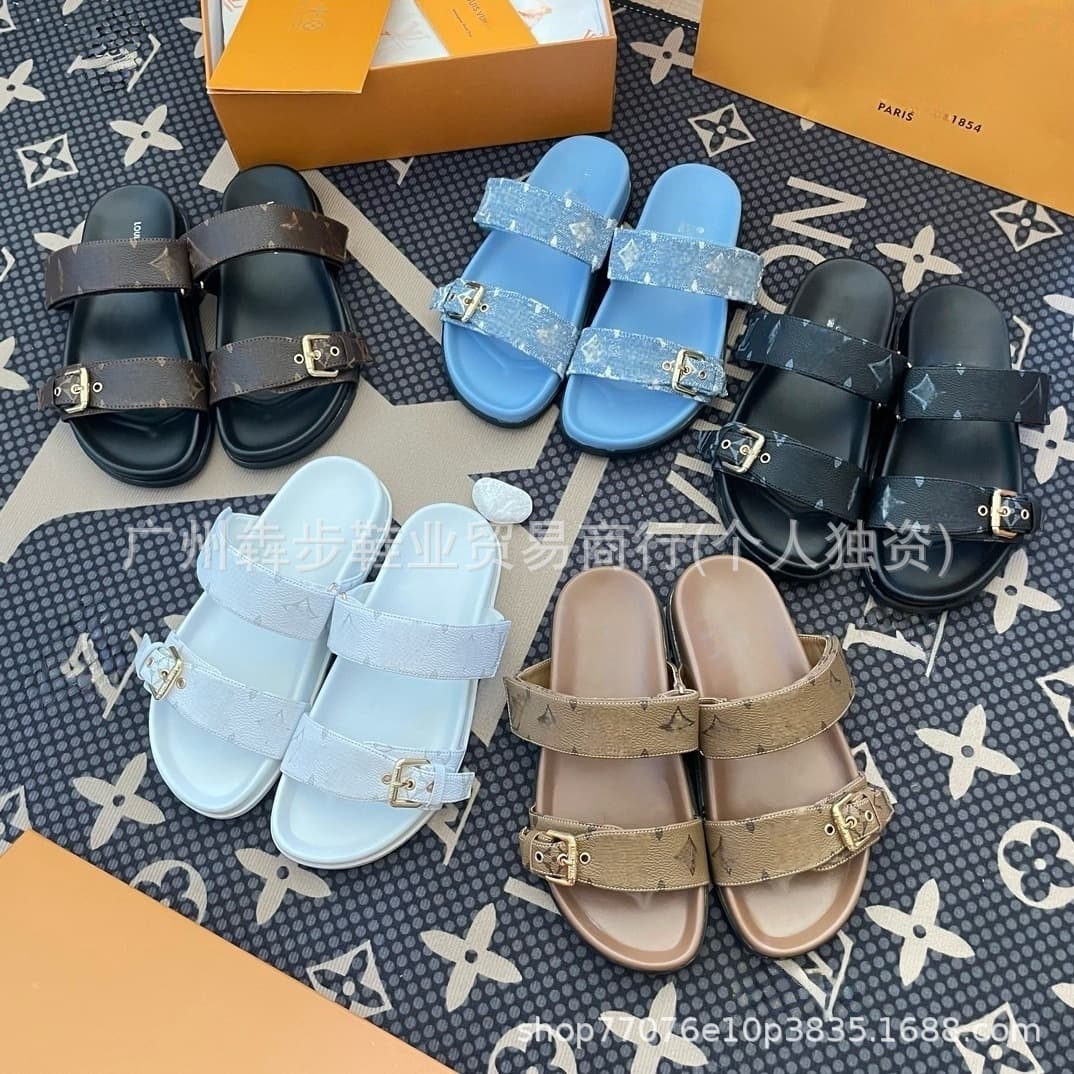 High-end Metal Buckle Letter Rubber Sandals for Men and Women, Flat One-Strap Design, Cross-border Wholesale