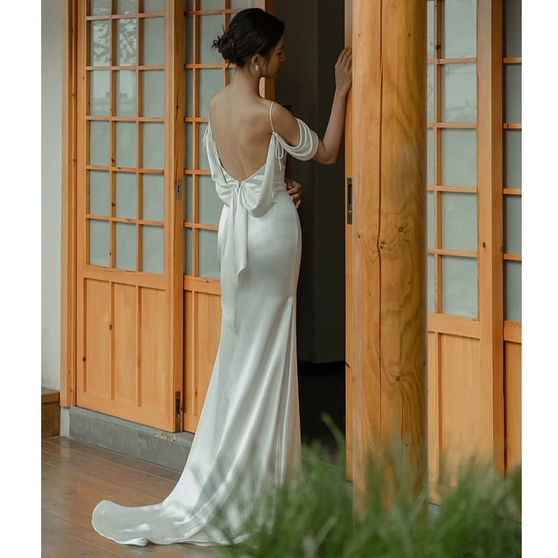Halter Light Wedding Dress French Vintage Travel Photography Simple White Slimming Mermaid Dress Small Train Korean Reception Going-Away Dress
