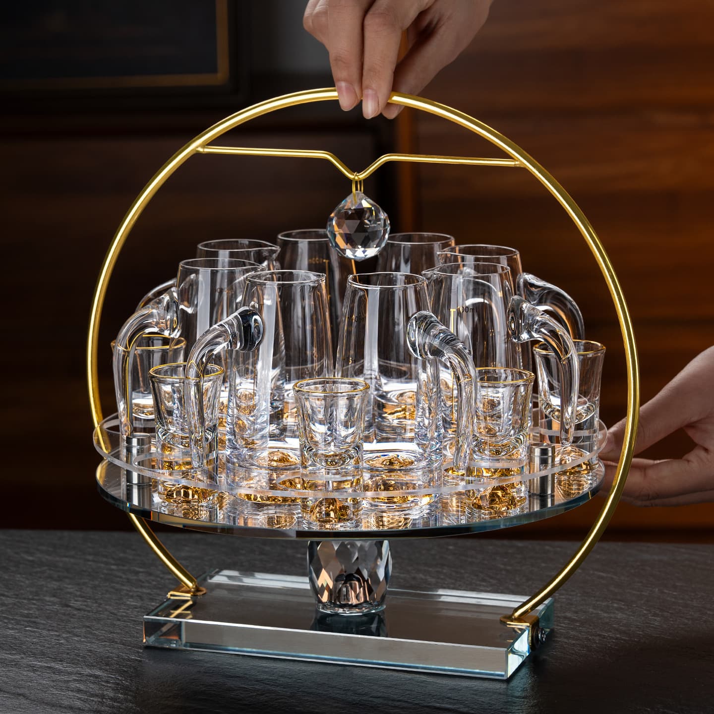 Light luxury high-end liquor cup household crystal glass wine dispenser creative drinking liquor cup hotel hospitality set