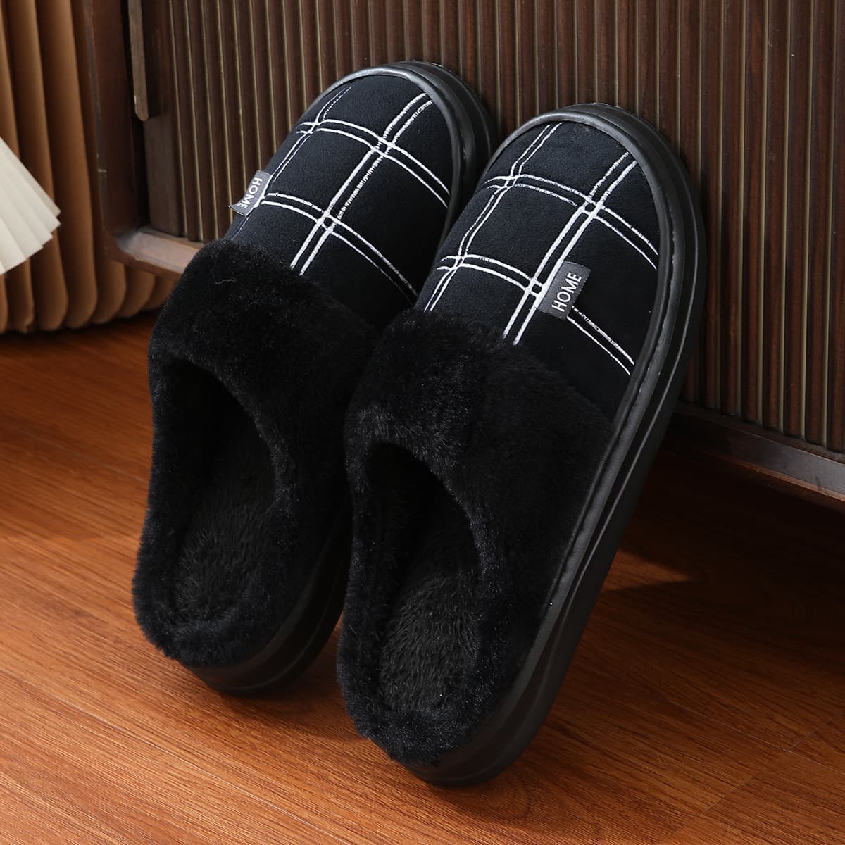 Extra Large Cotton Slippers Winter Non-Slip Home Velvet Slippers Men Warm Thick Sole Bootie Slippers 45 46 47 48